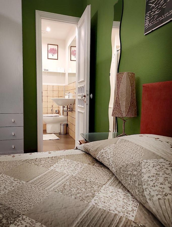 B&B Velardi Viagrande Eksteriør billede