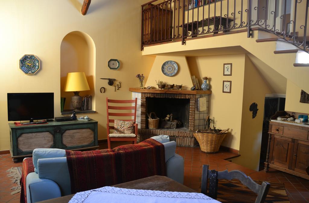 B&B Velardi Viagrande Eksteriør billede