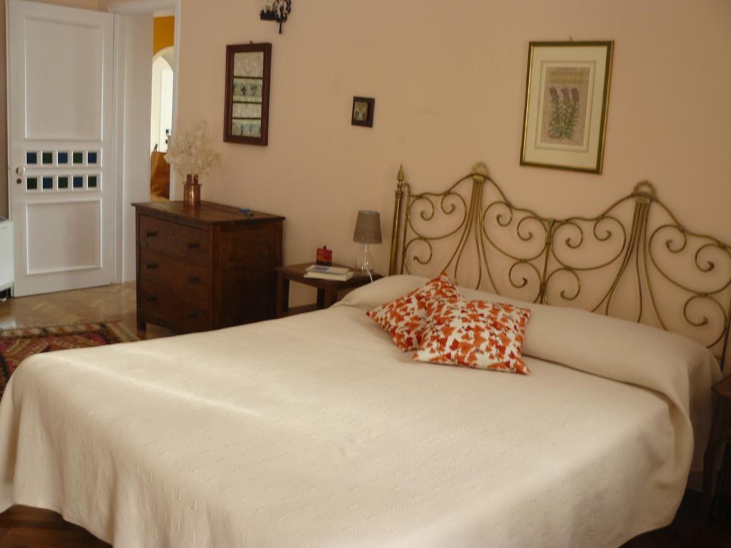 B&B Velardi Viagrande Værelse billede