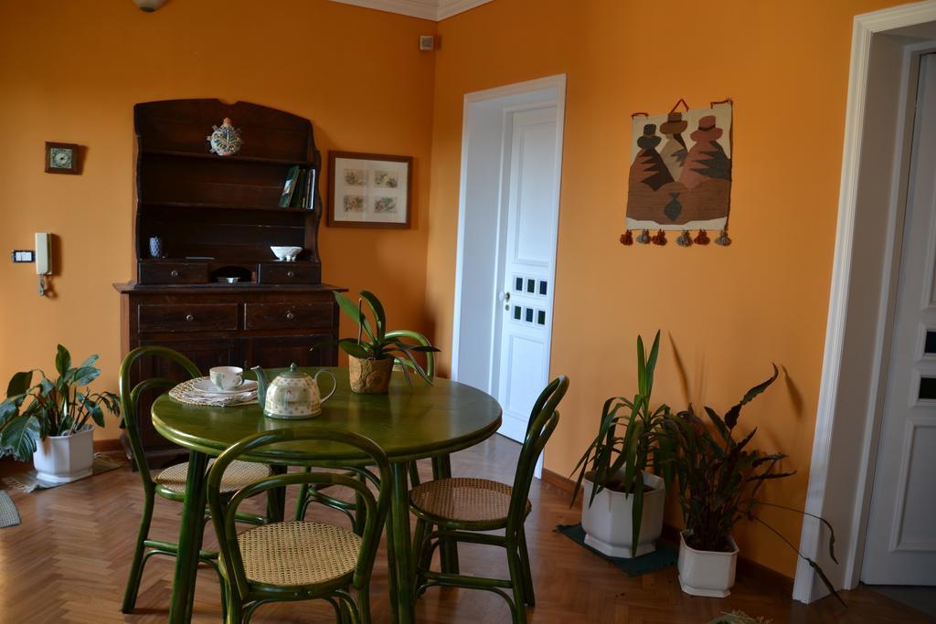 B&B Velardi Viagrande Eksteriør billede